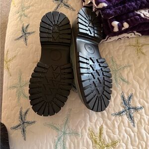 Women's green loafers